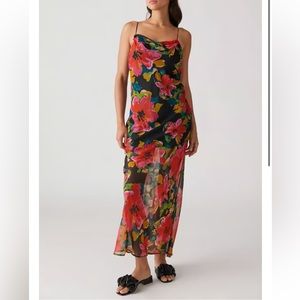 URBAN OUTFITTERS Rosalia Chiffon Maxi Dress